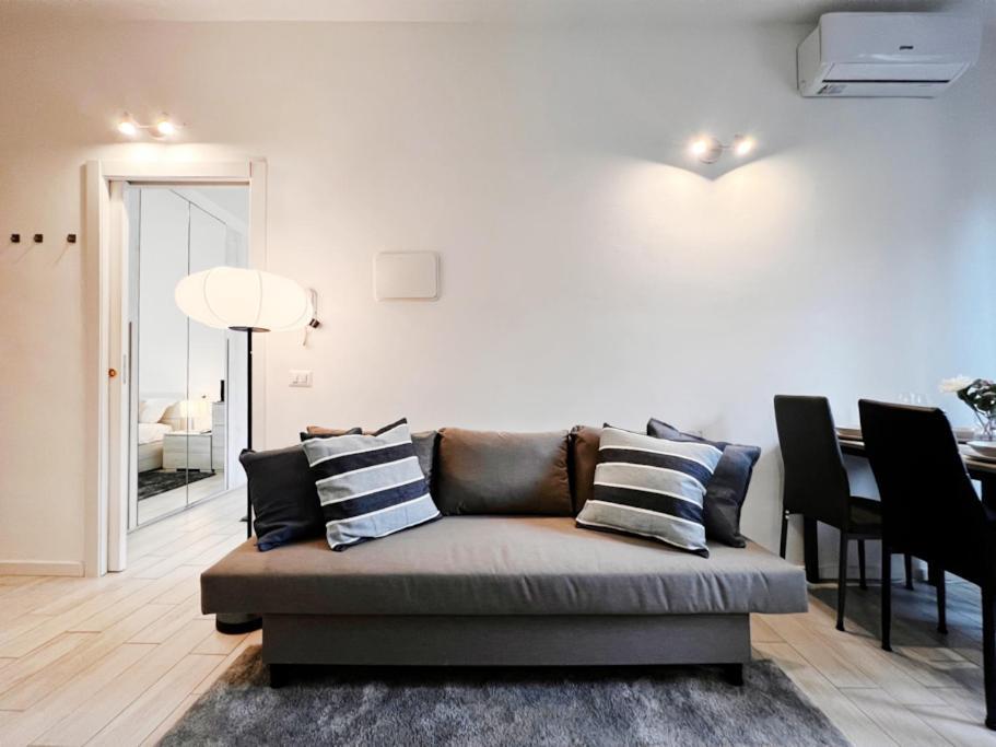 20 Min Duomo - Modern Apartment Milano Eksteriør billede
